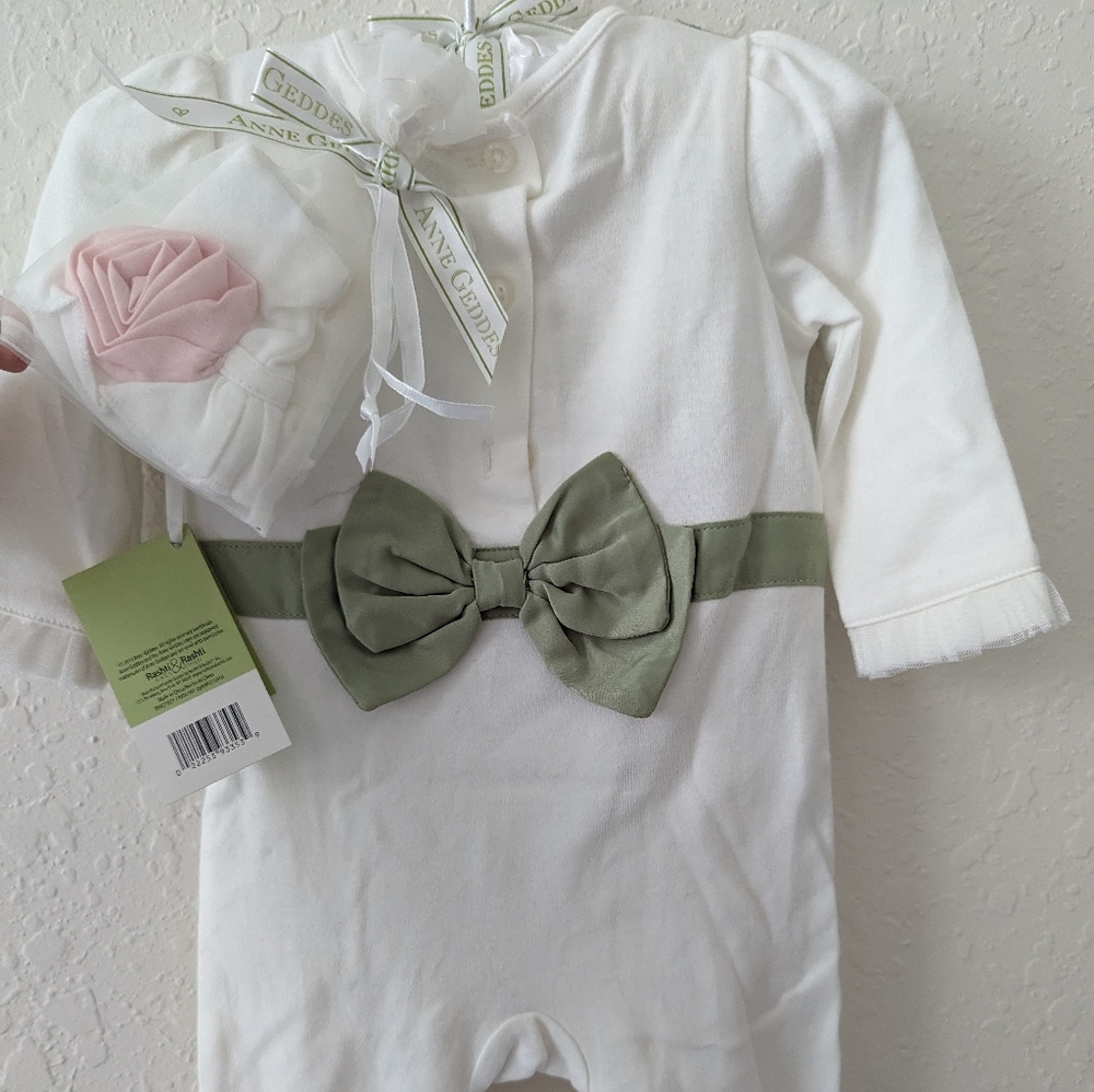 One piece Anne Geddes size 3 months